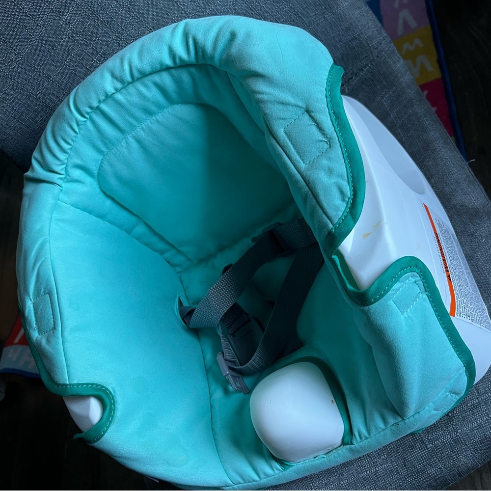 Feeding chair